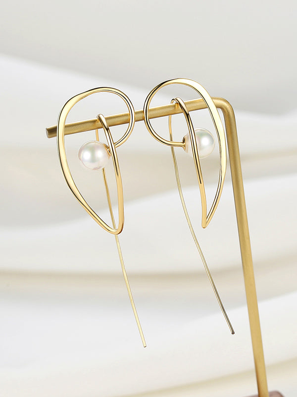 Exaggerated advanced elegant earrings