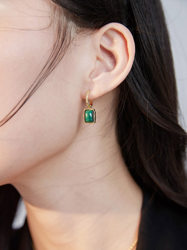 Moglis gemstone temperament ear buckle