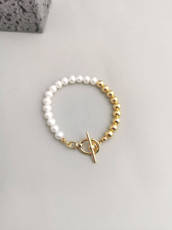 Fashion Pearl Bracelet