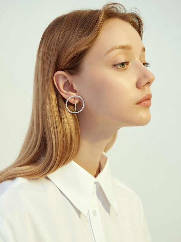 High -level earrings